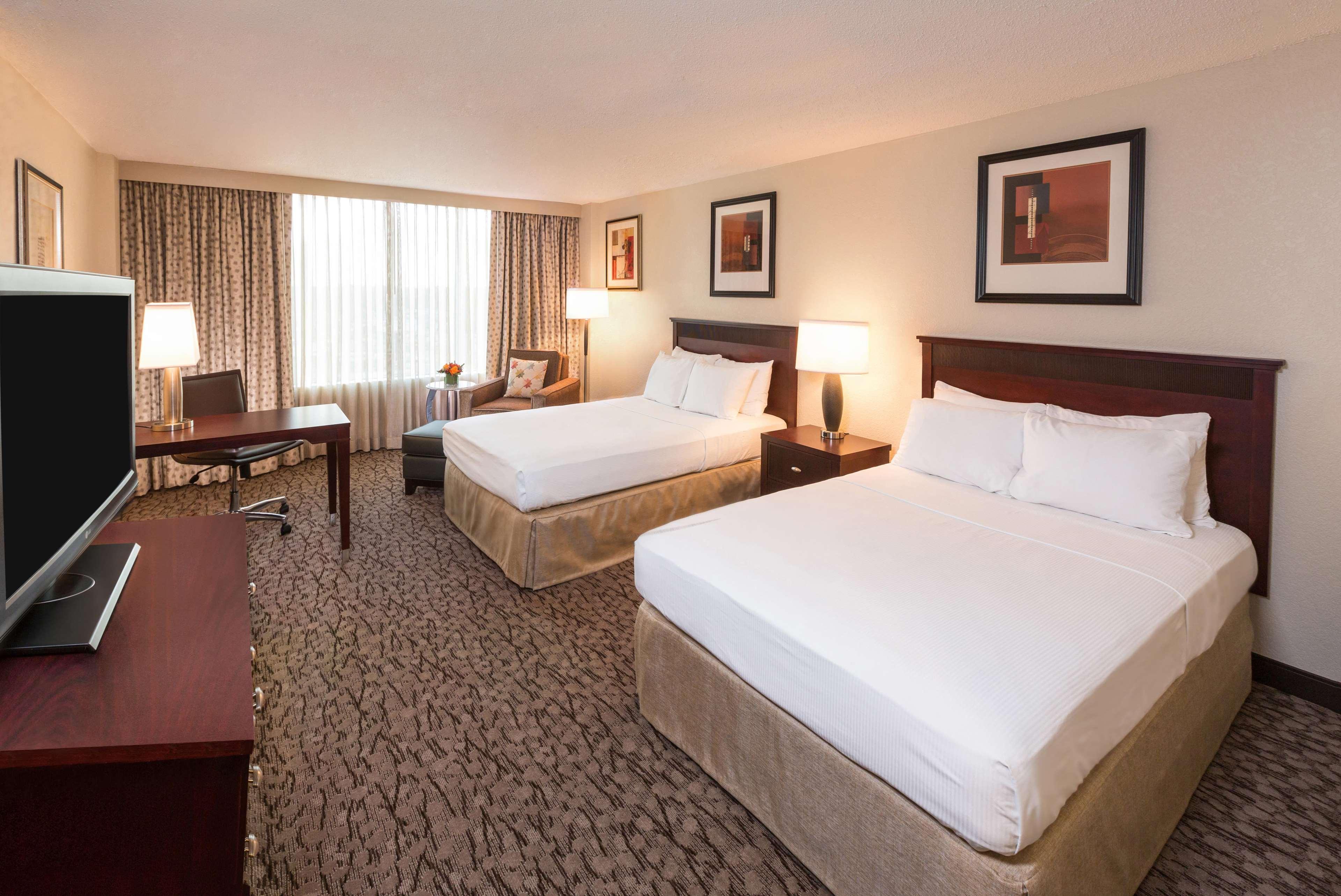 Hotel Doubletree By Hilton Lafayette Exterior foto